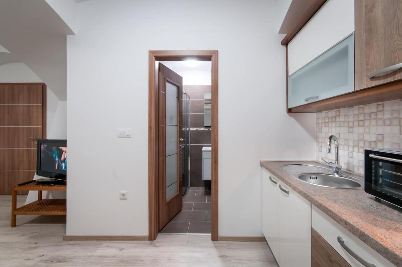 The Maze Apartment Ljubljana Exterior photo